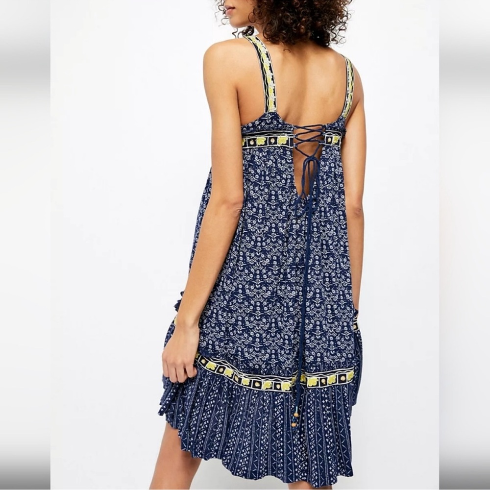 Free People “Borderline” Navy Blue Floral Swing Tank Embroidered Sundress XS - Picture 4 of 9